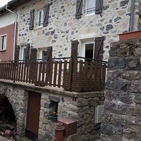 Maison En Pierres Au Cœur D'un Village Ardéchois * Pont-de-Labeaume