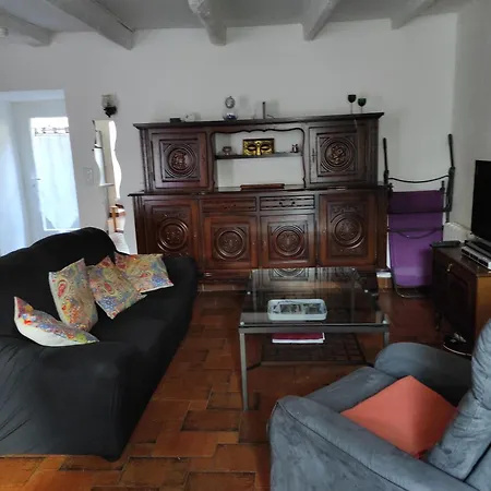 Maison En Pierres Au Cœur D'un Village Ardéchois *